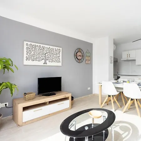شقة Live Paradise Court Pool & Beach View